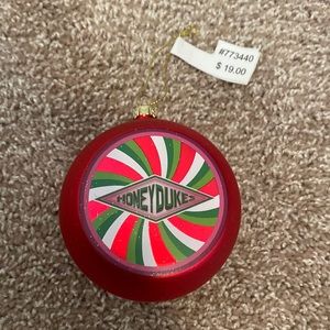 HoneyDukes Ornament